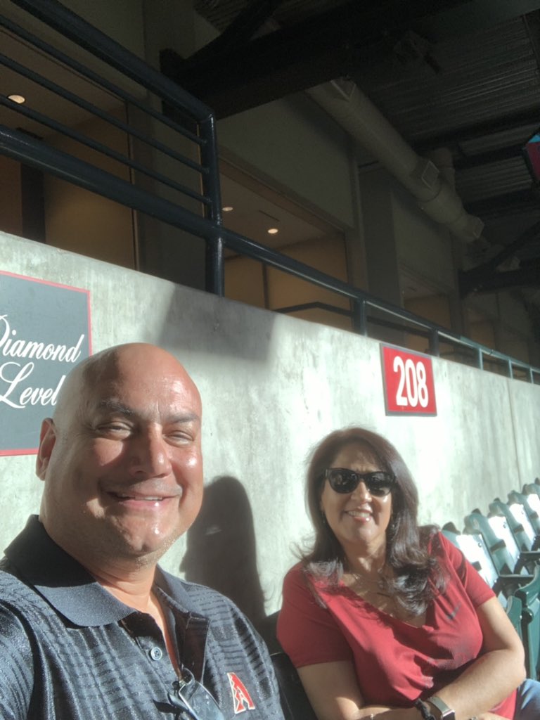 roromo's tweet photo. Ready for a #LetsgoDbacks win! @RogerMolieri @Dbacks https://t.co/NbSq4rMKLk