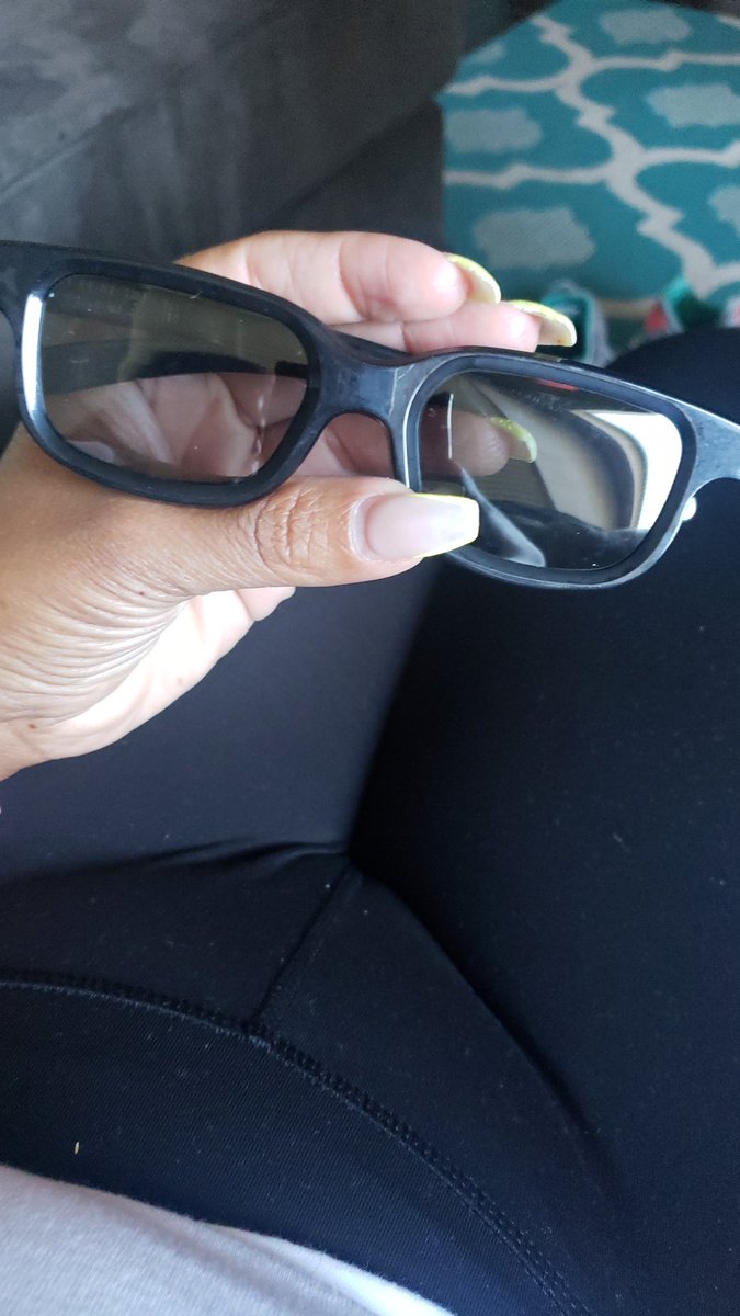 Sara24_7_365's tweet photo. @QuirkyAtLarge
I keeps them 3D Glasses
#QueenOfJordan https://t.co/qnXMvi7Rzj