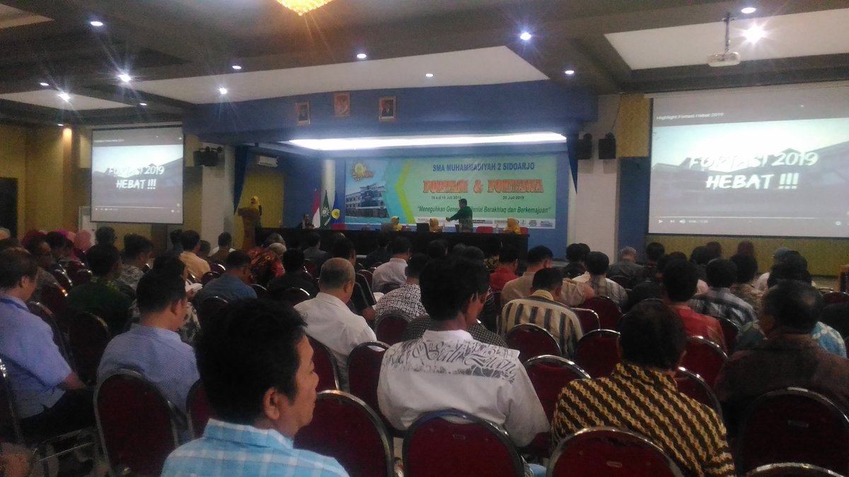 smamdasidoarjo's tweet photo. Sedang berlangsung rangkaian kegiatan #PPDB2019
"Forum Ta'aruf & Orientasi Wali Siswa" disebut dengan FORTAWA https://t.co/KMy4nb2mTf