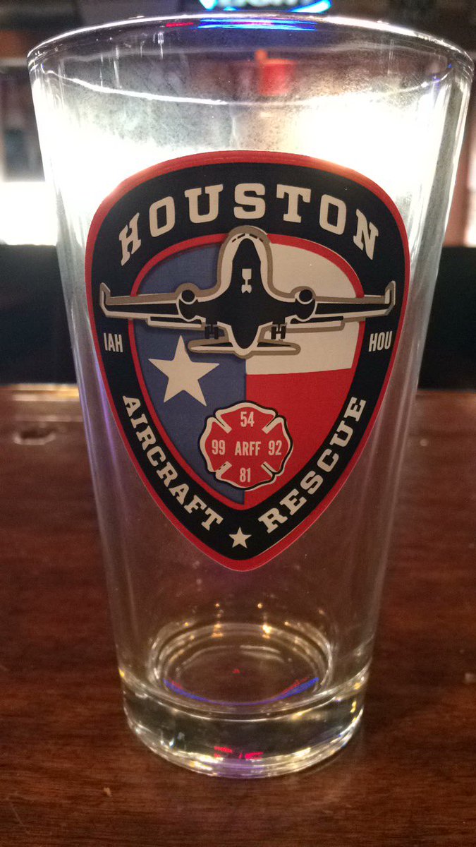 We still have beer and glassware! Come see me and @MasayaTamegai at <a href="/Barrys_Pizza/">Barrys Pizza</a> and get a <a href="/karbachbrewing/">Karbach Brewing</a> beer!