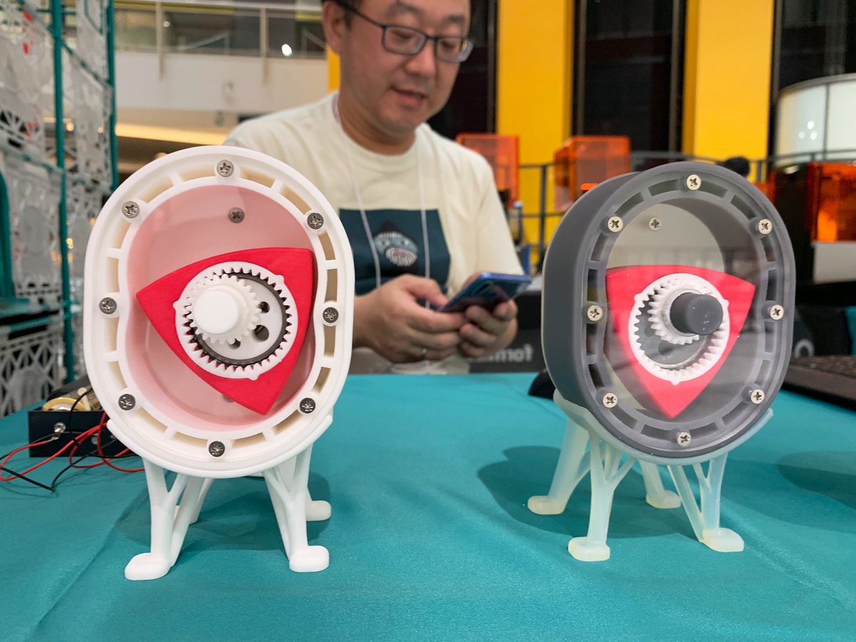 shinkogeisha's tweet photo. メイカーズバザール大阪出展中です!
#メイカーズバザール大阪 #Sofuu #3Dプリント #デジタルファブリケーション #yokoito https://t.co/fvuAibuEsz