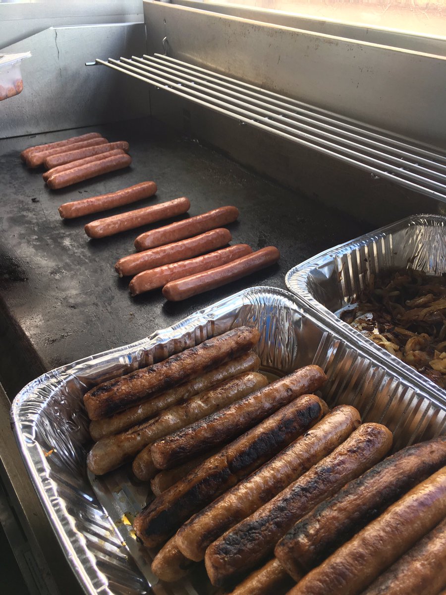 FloreatAthena's tweet photo. ATHENA SAUSAGE SIZZLE | Feeling peckish before our big #CupFinal clash against @BayswaterCitySC today?
Pop into @Bunnings in #Innaloo and grab a snag and drink!
All funds raised to towards the future of our rising stars ⚽️
#athena #juniors #footbal #sausagesizzzle https://t.co/Bb1KmG1T6R