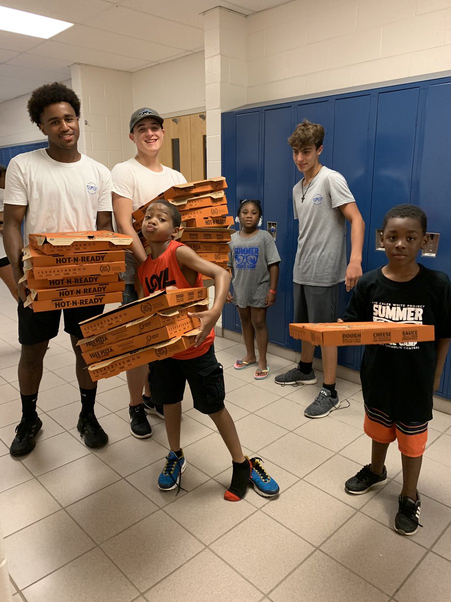 Today’s #SummerOfServiceCamp at <a href="/DCCShamrocks/">Detroit Catholic Central Athletics</a> was amazing. The kids had so much fun! Huge thank you to <a href="/Joey_Gusu9/">Joey Gusumano</a> for leading this project and thank you to all of the volunteers who made it such a special day. <a href="/DETROITCCAD/">Aaron Babicz '93</a> <a href="/PaddyFult/">Patrick W Fulton, CSB</a> <a href="/_AmandaONeill/">Amanda Loffler</a>