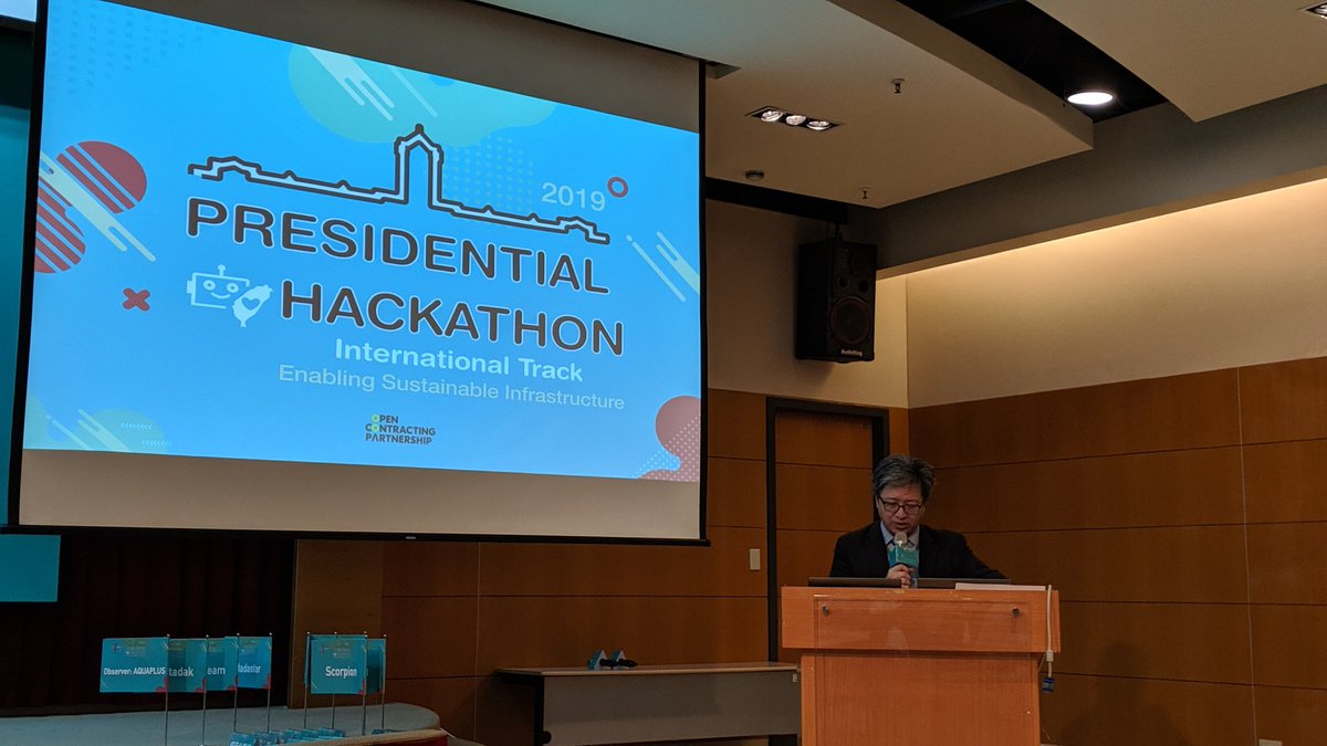 agentCKL's tweet photo. Teams from three continents are using data analysis to enable sustainable infrastructure. Presidential #Hackathon #TaiwanCanHelp @opencontracting @CoSTransparency https://t.co/rNpG6ZYPuA