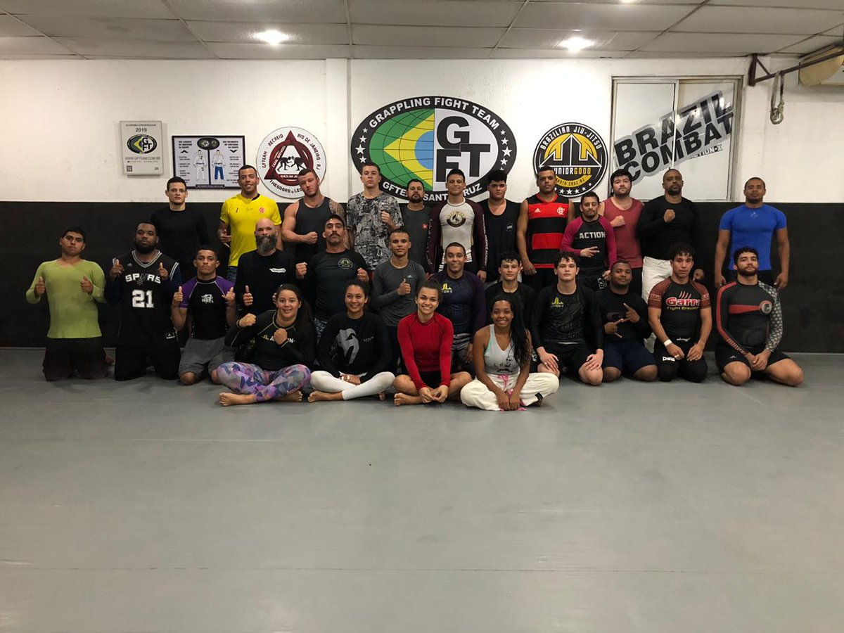 ASchneijder2's tweet photo. #NOGI 🤼 #EquiGFT #TreinoDeSexta 👊💪
#Oss 🥋
@Diogo_arujo
@GaldinoHuck700 https://t.co/kA5FWwO4Zw