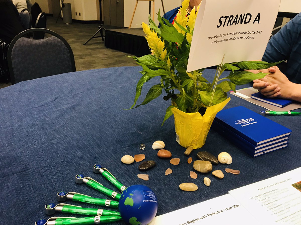 Sra_Sison's tweet photo. Lovin’ the decor! #CLTACB19 https://t.co/ZiNoK8eFun