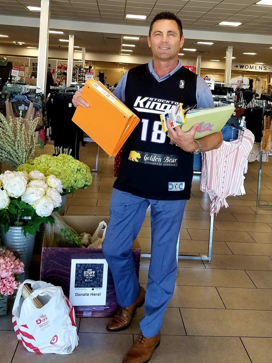 SupeTomPatti's tweet photo. Happy to donate school supplies as part of this year’s appeal coordinated by @gcrms and the @stocktonkings to help students get ready for the school year! https://t.co/QXKdIGUooU
