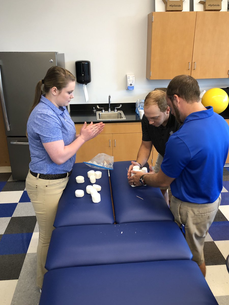 UNGATP's tweet photo. The day started with some giant mallow team building and ended with ice cream...what more can you ask for? Oh, a little bit of student orientating and some emergency sim with campus safety and EMS? Yes, please. #MSATstudentorientation #preparetobeprepared #funfulleslearning https://t.co/sUoRFiZQ74