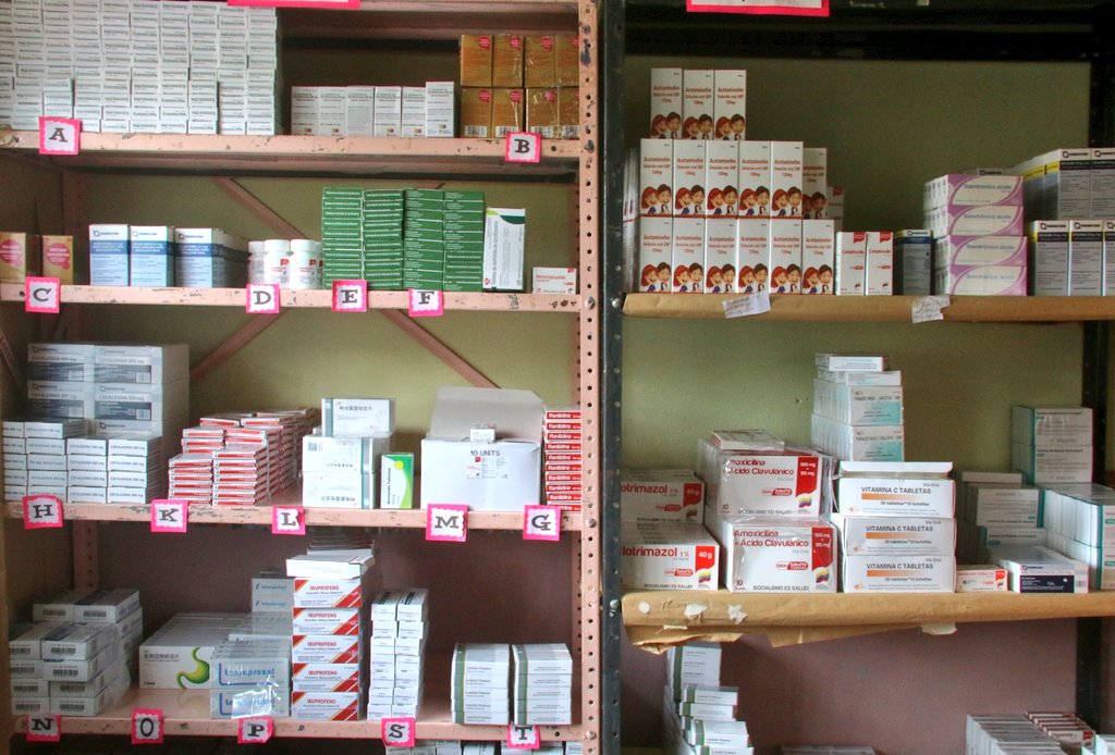 gestionperfecta's tweet photo. #19Jul Médicos de Barrio Adentro estuvieron desplegados en Bojó para asegurar atención integral al pueblo y distribución de 31 mil 800 unidades de medicinas. Asimismo dotamos el Ambulatorio de la zona con 3.428 unidades. #TodoPorTiLara #DialogoAvanza https://t.co/t0ifMs1kdN
