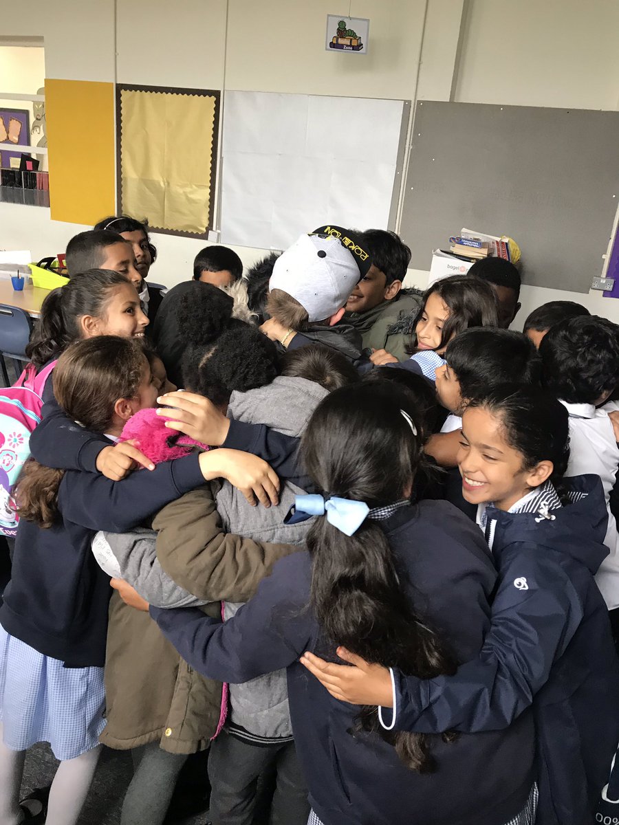 SmithdownPrimY3's tweet photo. IT’S A WRAP! How I’ve adored teaching this enthusiastic bunch this year... so lucky I get to keep them as a Y4 teacher!! Even though we’re having a little mix up we will always be the 3BC (best class) of 2019! Have a fantastic summer all our lovely families💙 https://t.co/cxydyXkPby