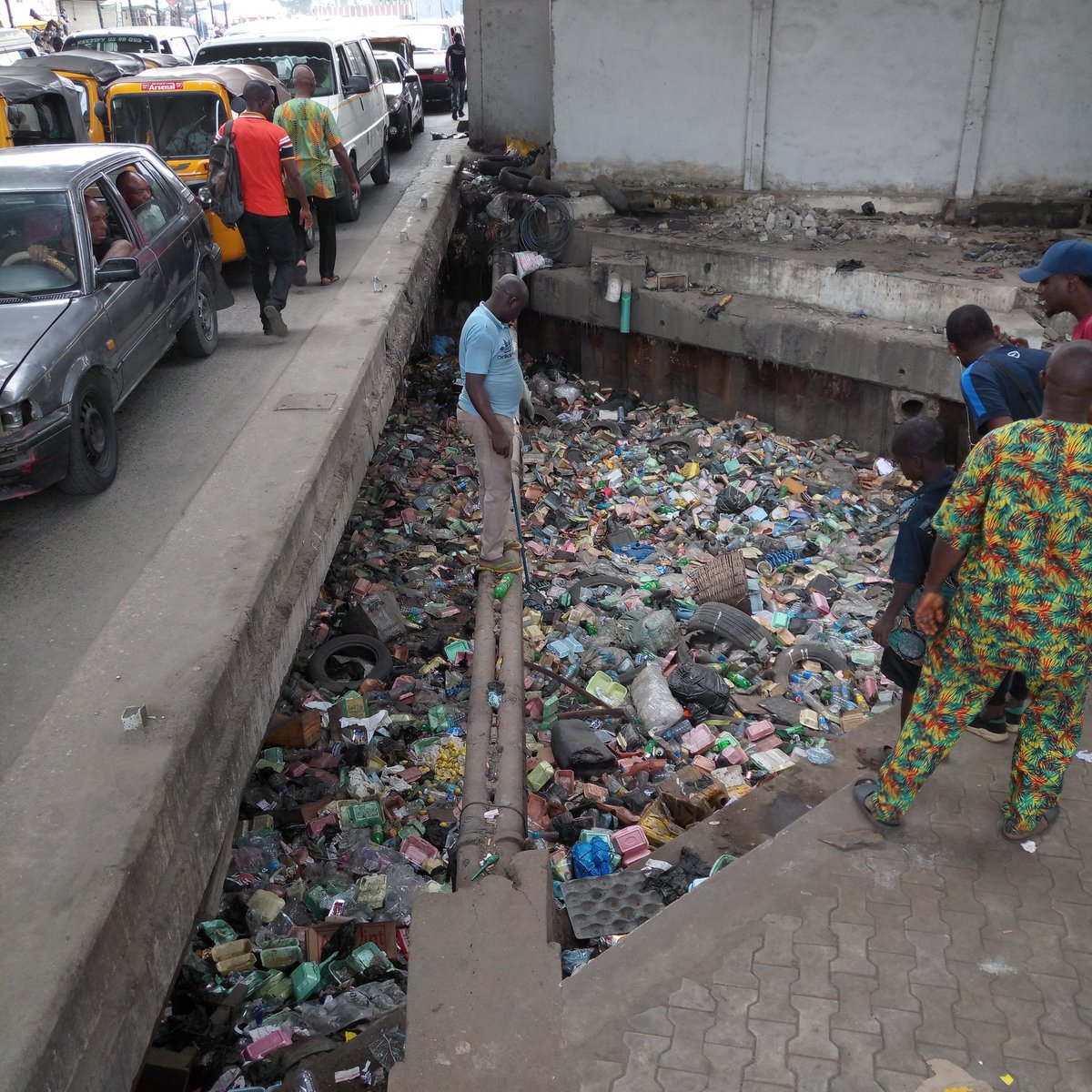 At Obalende for a #Cleanerenvironment
