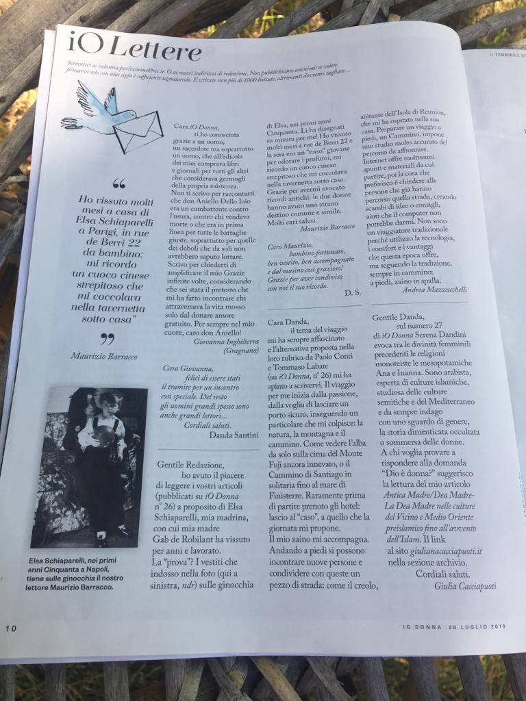 Su <a href="/IOdonna/">iodonna</a> il ricordo della mia madrina Elsa Schiaparelli con cui mia madre Gab di Robilant visse e lavorò per anni. I vestiti che indosso nella foto, risalente agli anni Cinquanta, furono disegnati su misura per me proprio da Elsa. Dolci e antichi #ricordi...
#20luglio