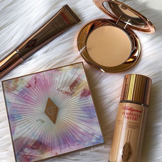 maydancini's tweet photo. ✨ Minha mini coleção de @ctilburymakeup , só está faltando o batom Pillow Talk que é a mais nova adição! Dentre esses 4 produtos, dois deles já se tornaram favoritos absolutos! O Hollywood Contour Wand (fair-medium) e o Hollywood Flawless Filter!🥰Não… https://t.co/waGxCqzjTt https://t.co/ONjCXTfWQD