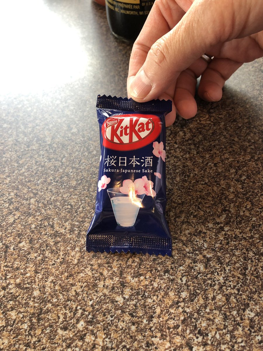 MCSD43's tweet photo. Chocolat( with Sake) from my Japanese friend Cherry Blossom @MCSD43 @cysd43 @Aciolfitto https://t.co/9W5xpVAxoB