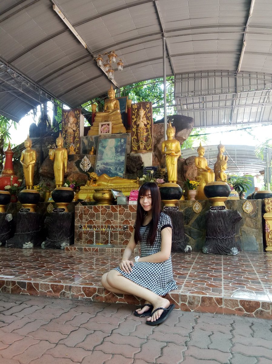 WSareesuk's tweet photo. ยิ้ม 😊😊😊
#แคปชั่นสายบุญ https://t.co/Afj39ugtix
