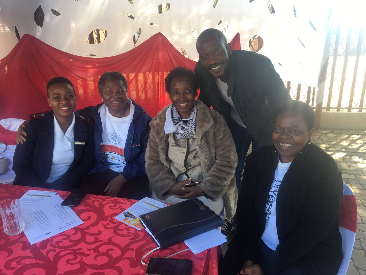 ingridsuidA's tweet photo. Jane Mafoko from @GautengHealth thanks for joining 67 minutes for TB by Community Health Workers, Hammanskraal! @FoMohale @ThapeloAphiri Thanks Thapelo Aphiri ("Javas" from Scandal) for directing their drama play! @TBProof @ZameerBrey https://t.co/x7vB9TclBN