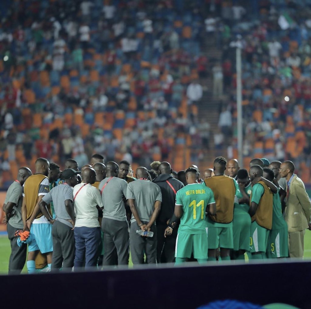 didierdrogba's tweet photo. Honorables Lions @FootballSenegalpoue 🇸🇳🇸🇳🇸🇳 https://t.co/VLV76AIptl