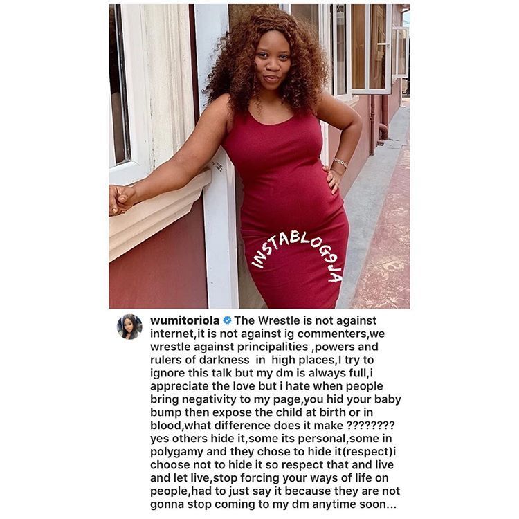 Actress #WumiToriola blasts those advising her to stop flaunting her baby bump ezytalkz.com/entertainment/…