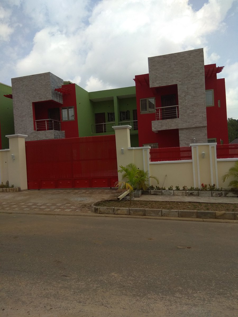 AbujaRealtor's tweet photo. For sale: Four blocks of 4 bedroom terraced apartments in Guzape, Abuja. Price: 90 million each. https://t.co/3KQ7fBJmGY