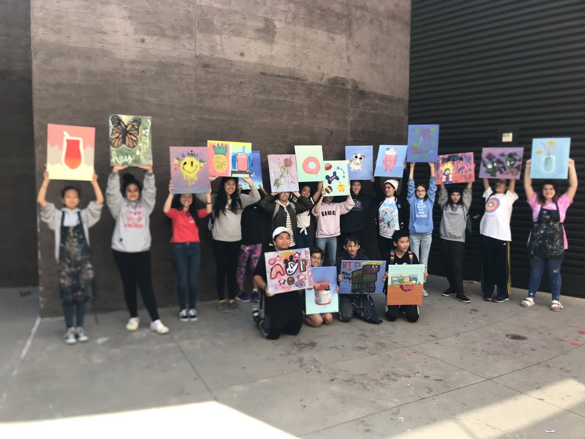 bmchugh00's tweet photo. De Young yesterday and painting today. Great group! Enjoy the rest of your summer! #SHCsummer https://t.co/SCvX8N7tUi