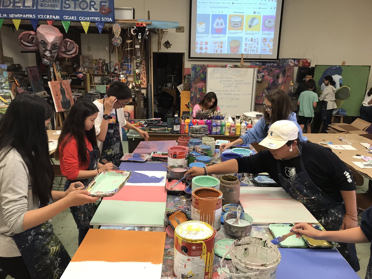 bmchugh00's tweet photo. De Young yesterday and painting today. Great group! Enjoy the rest of your summer! #SHCsummer https://t.co/SCvX8N7tUi