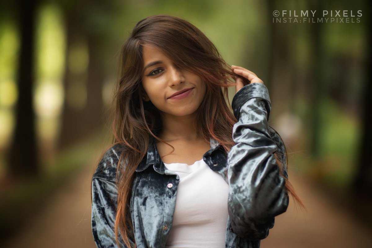 FilmyPixels's tweet photo. In Frame: Artist Sangeetha
#portrait #portraits #portraitphotography #portraitmood #portraitphotographer #portraiture #photoshoot  #photowalk #PhotoOfTheDay #photography #artists #artwork #beautifulgirl #filmypixels #Bangalore https://t.co/0zFfoo4wnD