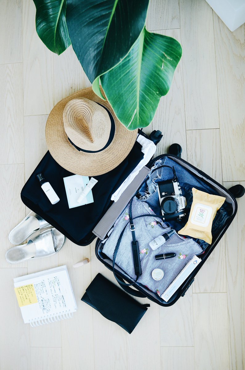 thepinkbackpack's tweet photo. [Updated Post] An updated packing list for female backpackers, including the items I personally use and recommend, as well as tips on how to pack lighter: https://t.co/e0zOWVk2y9 | #Packing #TravelLight #Thepinkbackpack https://t.co/31cV638hUO