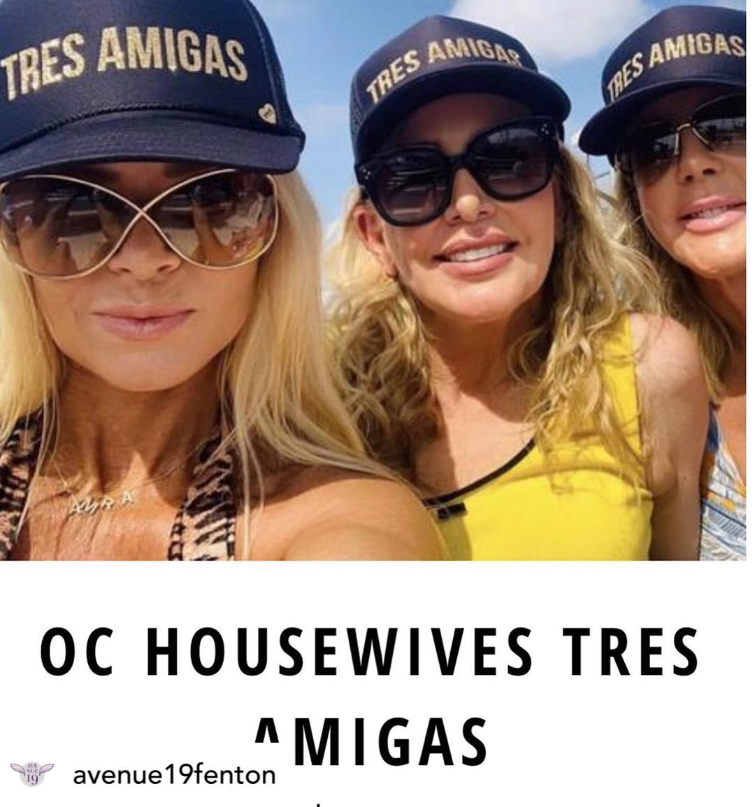 Avenue19F's tweet image. Not your basic beach at avenue19 Fenton.  And look who else is wearing ?  The OCHousewives and Tori Spelling !
#avenue19 #avenue19fenton #basicbeach #beach #beaches #BeachPlease #beachstyle #vickigunvalson #tamarajudge #torispelling #shannonbeador #housewives #mothertrucker #hot