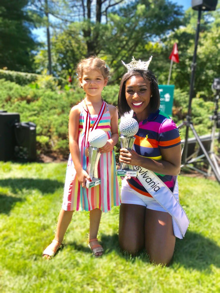MissAmericaPA's tweet photo. Ellie and I had a blast at the celebrity putting contest in #HersheyPA! ⛳️ To make this day even better, we raised money for @CMNHospitals AND placed second in the competition! 🥈🏆
@MissAmerica #MakeAmericaSlayAgain #MakePASlayAgain #MissAmerica #MissAmericaPA #MissPennsylvania https://t.co/BNol97ZbYB