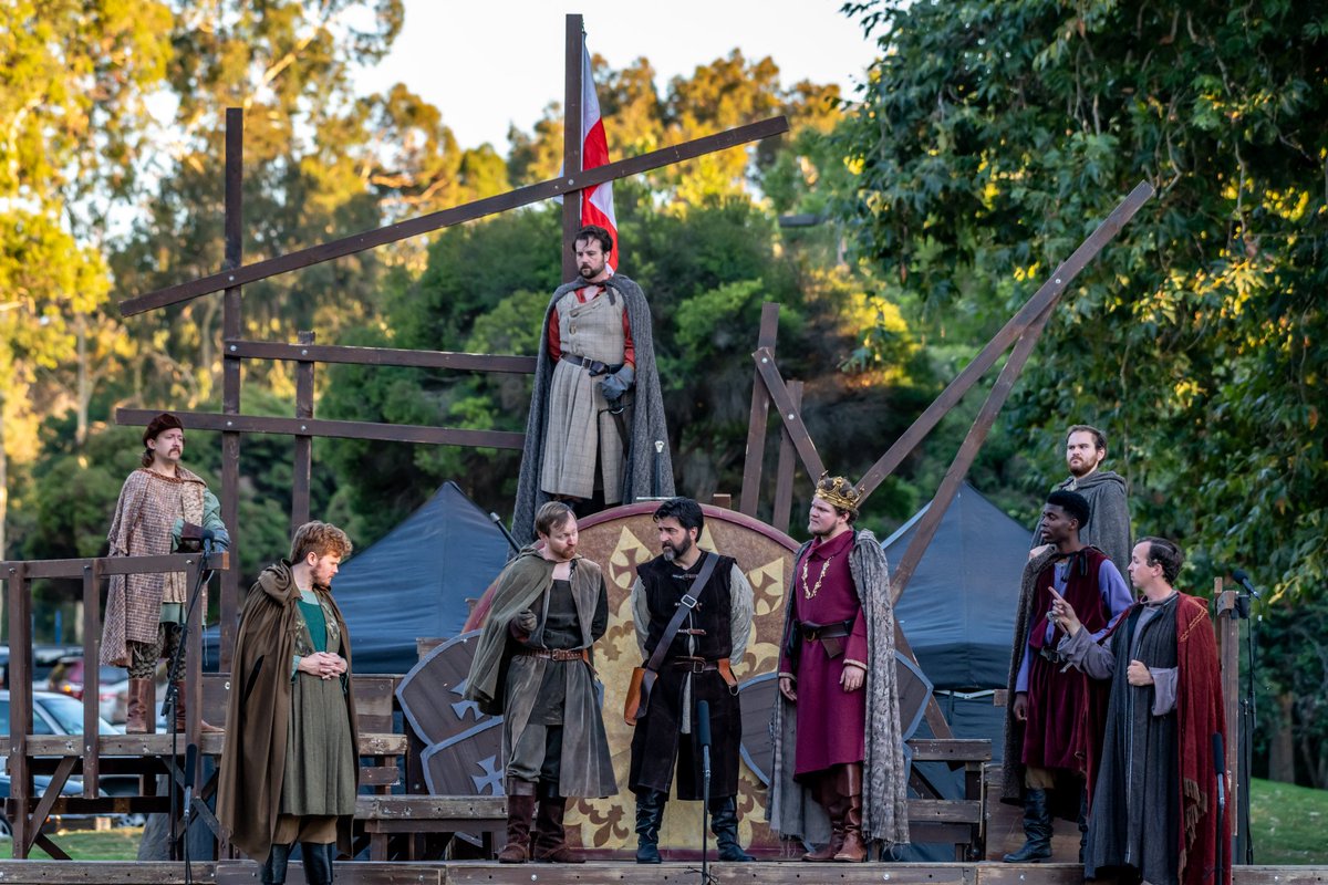 ShakesbytheSea's tweet photo. We are heading back to the shore for the weekend! Both shows are coming to Cesar Chavez Park in Long Beach. Saturday night get swept up in Henry V then come back Sunday for the hilarity of The Comedy of Errors!
https://t.co/vkgxL1ew8i
#sbtshenry #sbtscomedy #sbts #longbeach https://t.co/y58BBrn6Ry
