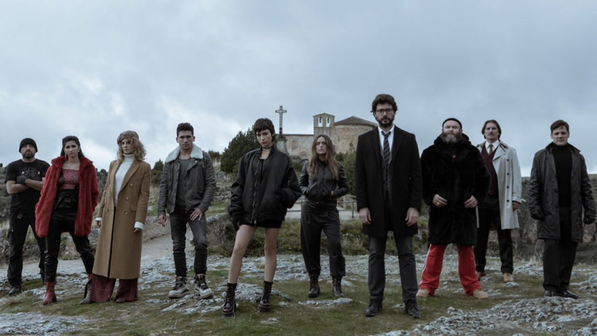 ObsCinema's tweet image. La Casa de Papel 3 impacta em primeiros minutos e deixa fãs surtados; veja reações. bit.ly/2JF1sWG #LDP3