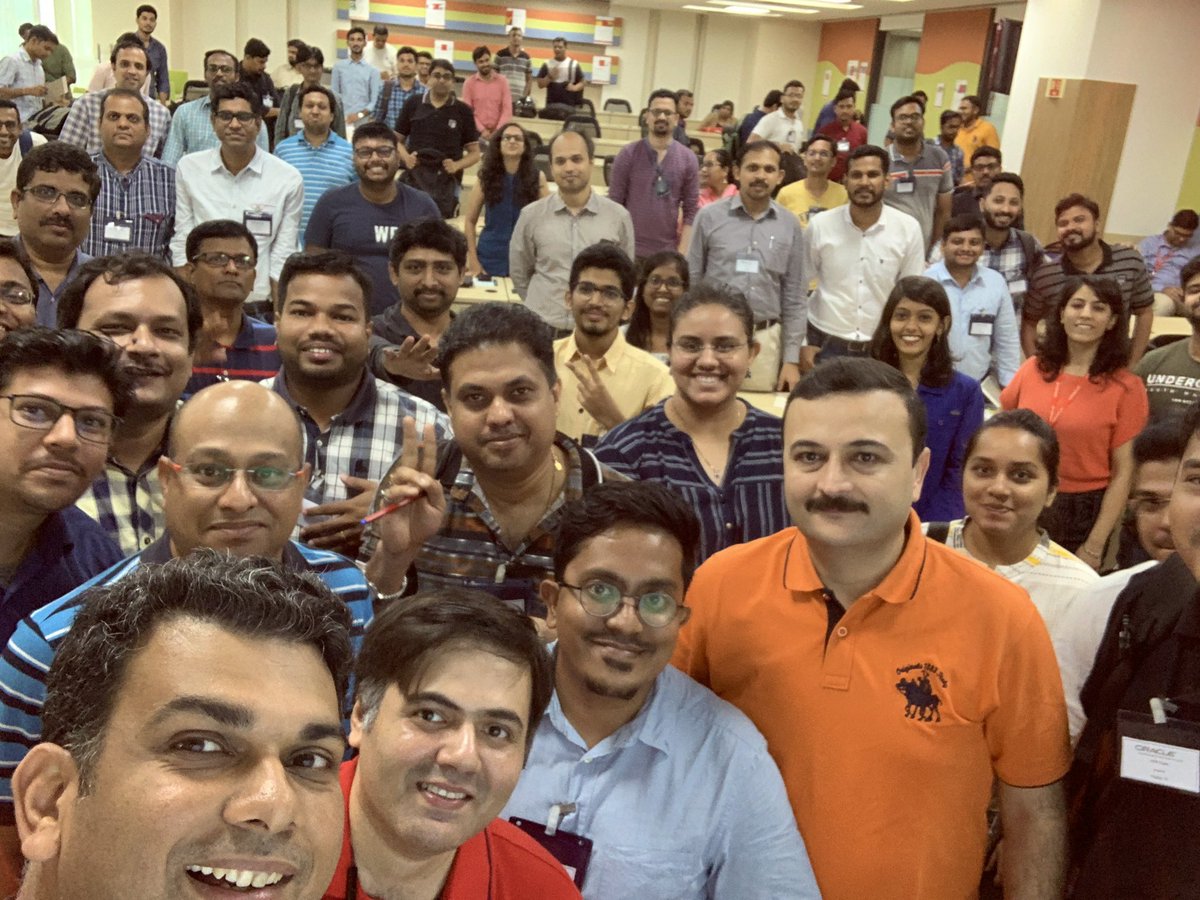 sandeshr's tweet photo. Packed house for my session on an Introduction to Machine Learning for DBA’s @OracleDatabase @sandeshr @groundbreakers @oracleace #ogyatra #oracle #thinkautonomous #oracledatabase #autonomous #aioug https://t.co/z5JQDaetmz