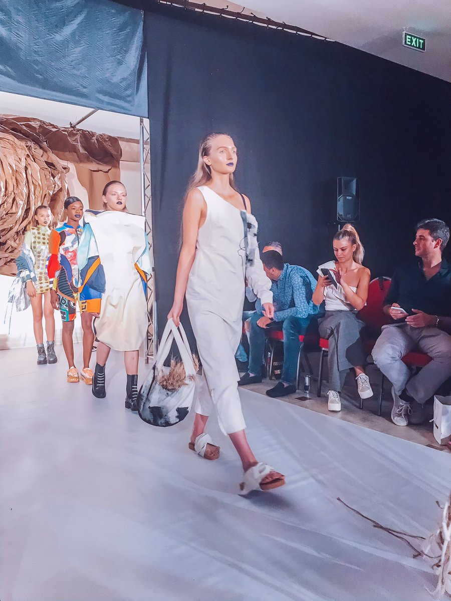saycurls's tweet photo. Sustainable made modern w/ @mundoied @feericfashion Congrats on wining!! @ Diana Daian
#feelfeeric #feericfashionweek https://t.co/UCOzCtI9BH