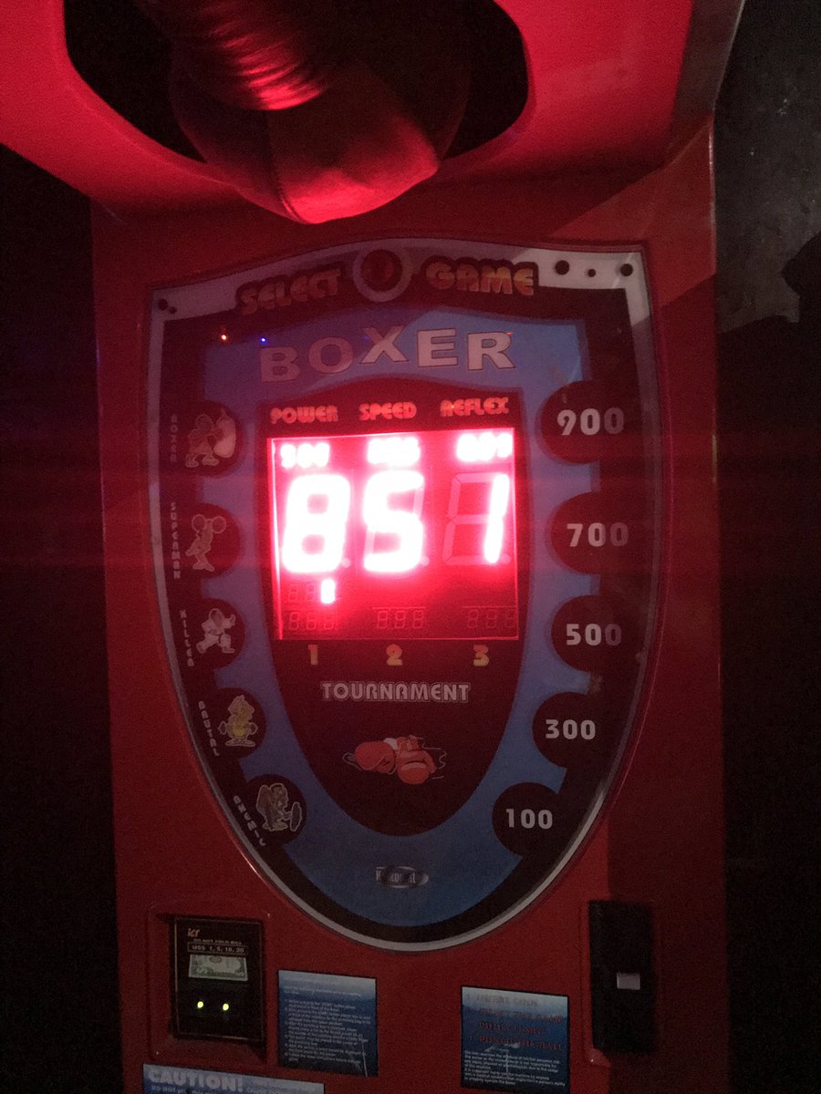 SpookyThe13th's tweet photo. Donโt even try to fight me. My power level is the highest in the bar.
#sdcc #themerrow #fightclub #strongestthereis #dontfoghtme https://t.co/dMk5f81TnW