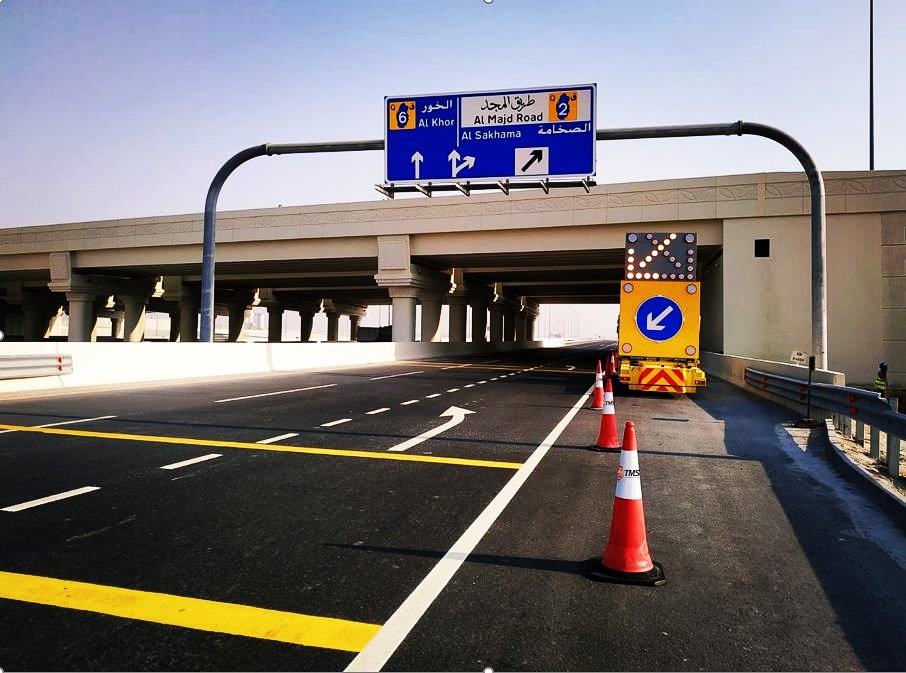 TMS_Qatar's tweet photo. #TMSQatarworks
#TMAatwork🚧🚦
#Lane closure
#SimplifyingRoadSafety🛑🚥and
#TrafficManagement🚏🚛 🛣️ https://t.co/QCQG6YC2QO