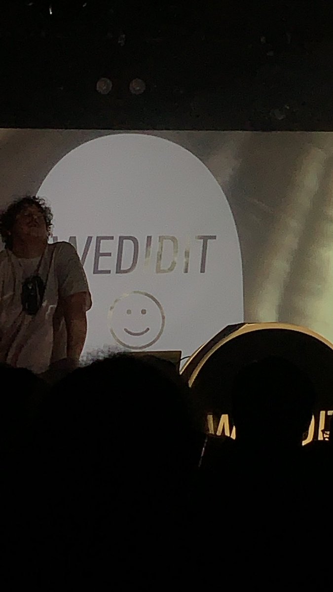 FlowCastleMusic's tweet photo. @WeDidIt @Groundislava VIBES https://t.co/1KQcK3TAL7