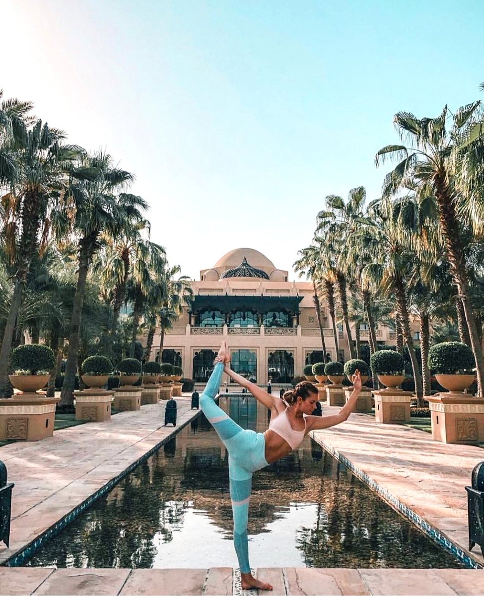 Good morning from Dubai 🙏🏽 Starting the day the perfect way with some outdoor yoga. Looking forward to client brunch and fun in the UAE sun. #PALife #weekend #yogaforall <a href="/HomeHouseLondon/">Home House</a> <a href="/Home_Grown_Club/">Home Grown</a>