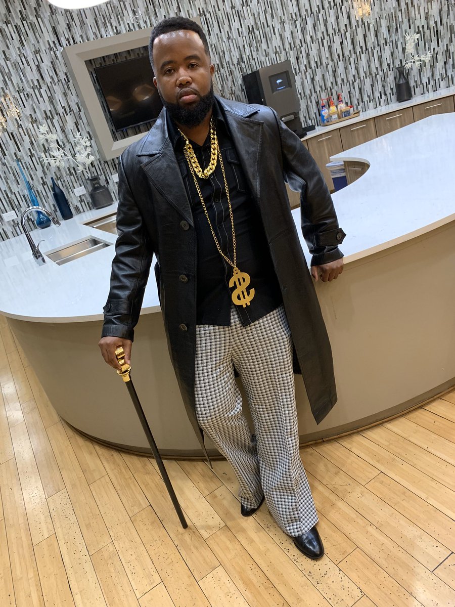 igotthedruice's tweet photo. I talk slicker...than a...Pimp from Augusta... - @Drake 
#ThePlayersBall #DruiceAppreciationWeekend2 #TrenchcoatShawty #Superfly #TheMack #OriginalPlaya #FromTheHimilayas #MissingADiamondInTheBack #SunroofTop #DiggingInTheScene #WitAGangstaLean #APimpNamedSlickback https://t.co/MwcHmLnsDn