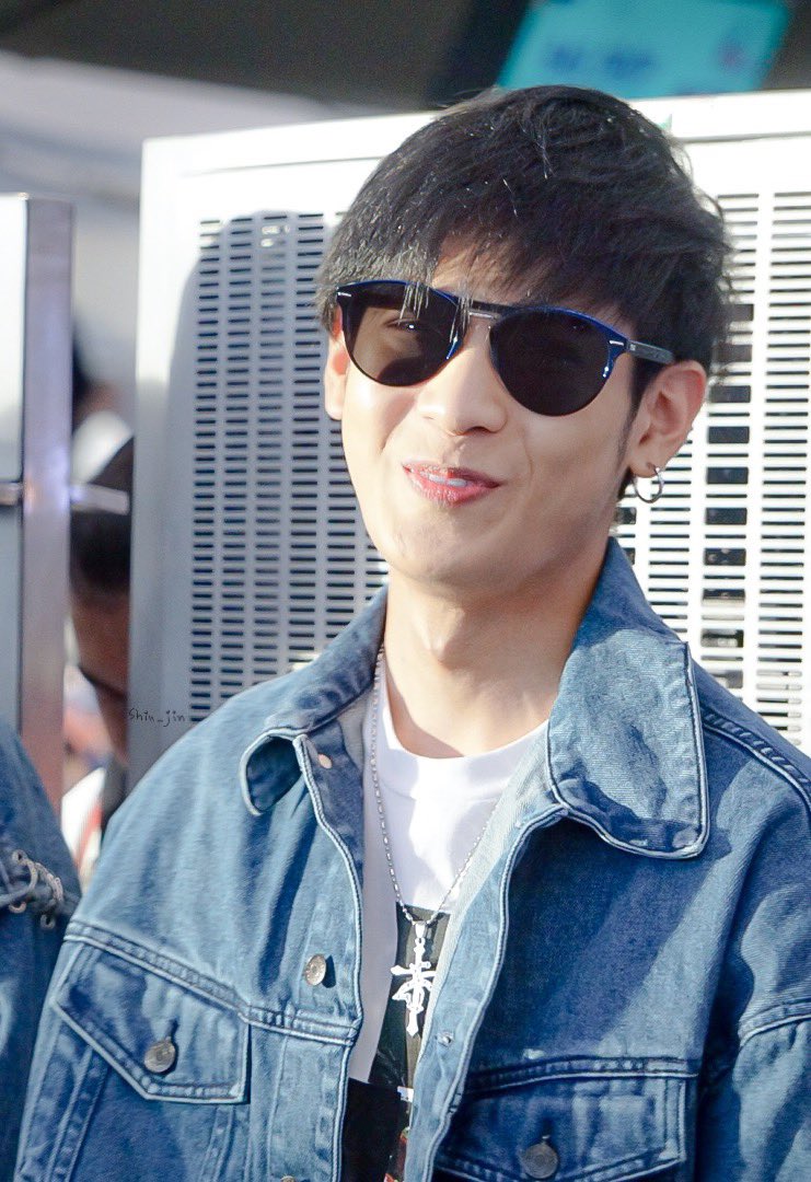 OnlySingtoFCVN's tweet photo. Sự đáng yêu không bao giờ thiếu 
#SingtoPrachaya
#OurSkyyFanMeetinginTaipei 
Cre on pic https://t.co/qYtAw8BgTM