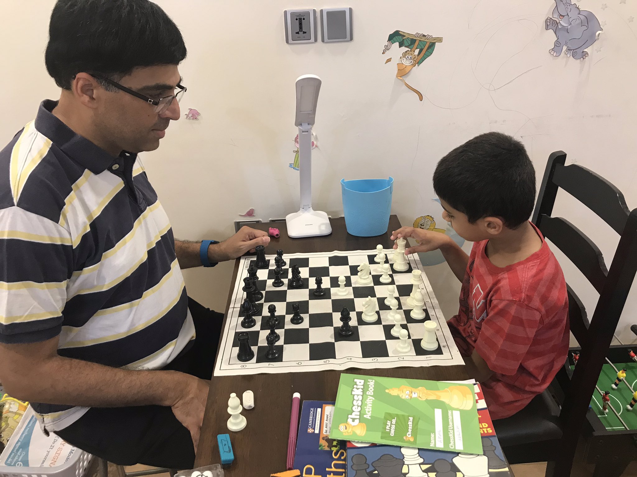 Chess Thambis: Viswanathan Anand's Dinner Selfie With Child Prodigy