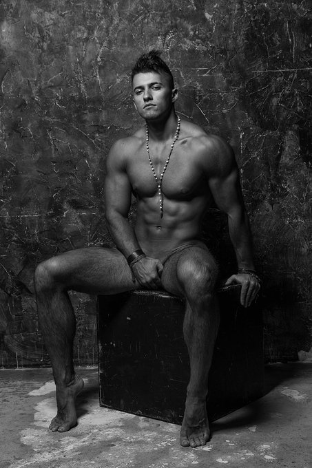 New hot post on https://t.co/bICbzUksSh https://t.co/MHrY15X7P6