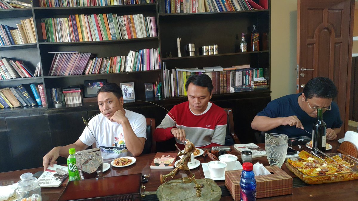 PinoyReads's tweet photo. #BookTalakayan today https://t.co/d8v5jMznLn
