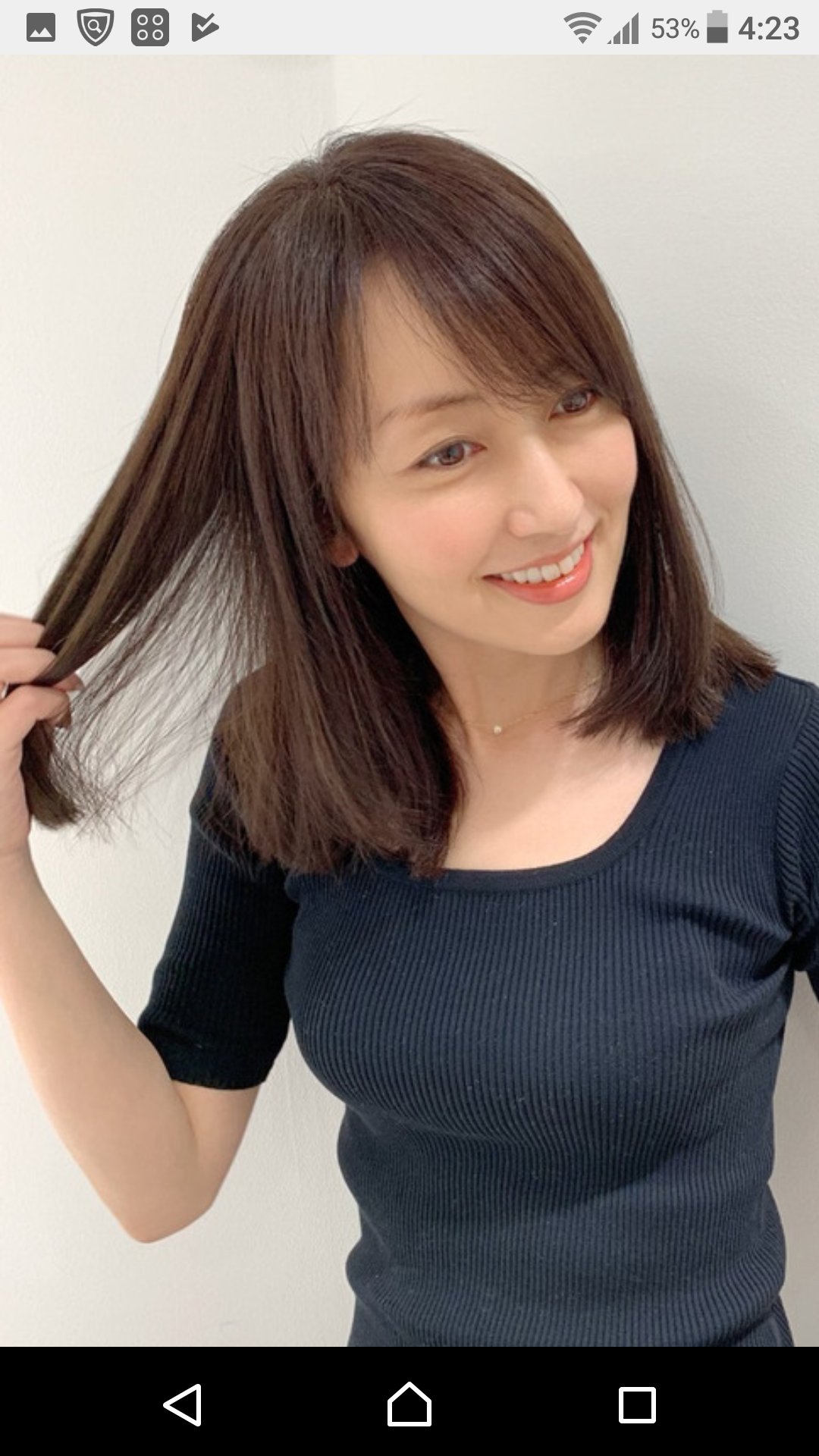 M M Moco 髪型を変えたくてずっと伸ばしてた髪 5 髪を切ってスッキリ デジパーで傷んでたし イメージは 矢田亜希子さんのこんな感じにとオーダー 矢田亜希子さんにはなれないけどね 笑 なんか気に入った 勝手に 矢田亜希子 さん