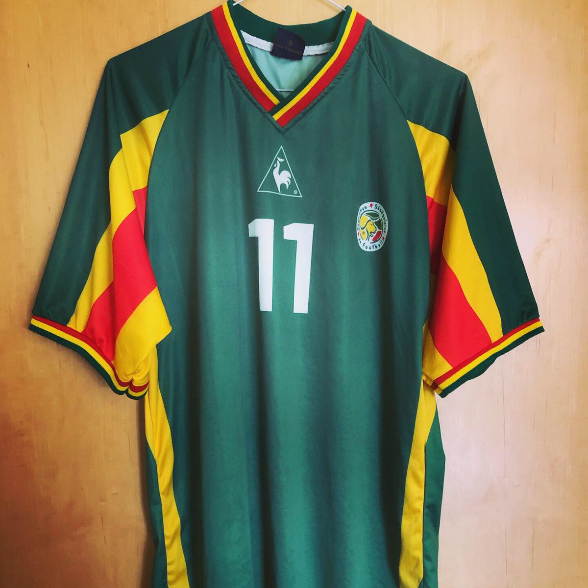  @FootballSenegal Away kit, 2002 World CupI’m not sure they deserved to win, but  #Senegal were definitely the most exciting side last night.Here’s a recent charity shop find, an unofficial replica from Senegal’s legendary 2002 WC squad who defeated France in the opening game