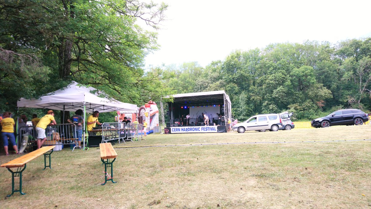 Ina_Carli's tweet photo. Only two hours to go for this year's #cern #hardronic fest! Come to enjoy good music and beer in front of R3 ๐ถ๐ธ ๐ฅ ๐ปโ https://t.co/cWUKqvJ2Ac