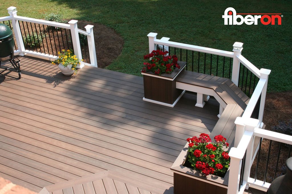TheDeckStore's tweet photo. Look at this inspirational deck design using Fiberon decking. I just love how inviting it is. Available at https://t.co/TNbYOh22Hw #Decking #deckdesign #outdoorliving #backyardlife #fibron #wonderfulexteriors #patiolife #homeideas #compositedecking https://t.co/mdQFWk0yJu