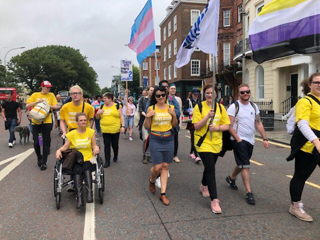 METROCharity's tweet photo. Rocking the parade at @TPrideBrighton with members of our #METROshine #METROzest #METROlive #METRObridge and #METROstar #LGBTQ youth groups https://t.co/2z5yKMsp5w https://t.co/Nzk3sPBkmo