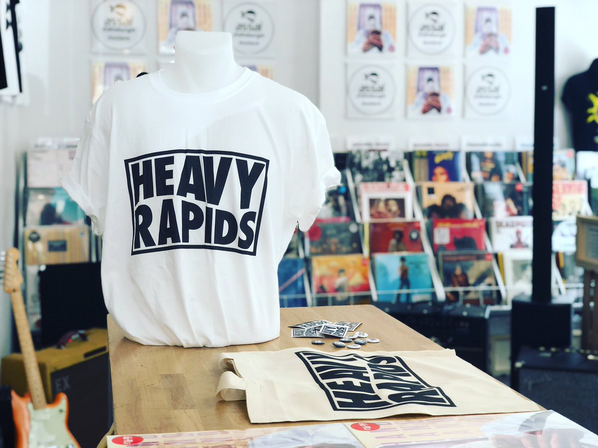 assai_edinburgh's tweet photo. ** HERE WE GO **
#RSDUnsigned winners @HEAVY_RAPIDS playing in-store in ten minutes!

#AssaiRecords #HeavyRapids #Edinburgh #Vinyl https://t.co/21762RJTsk