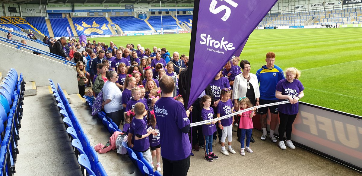 Tink0272's tweet photo. What a fabulous turnout for our #stepoutforstroke in #warrington a huge #thankyou to everyone who came to cheer, walk, wheel, dance, volunteer and @WarringtonRLFC @WarringtonMayor @FaisalRashidMP
@WHHNHS for their continued support. Thankfully the players brought the sunhine https://t.co/UTA11iZ2E2
