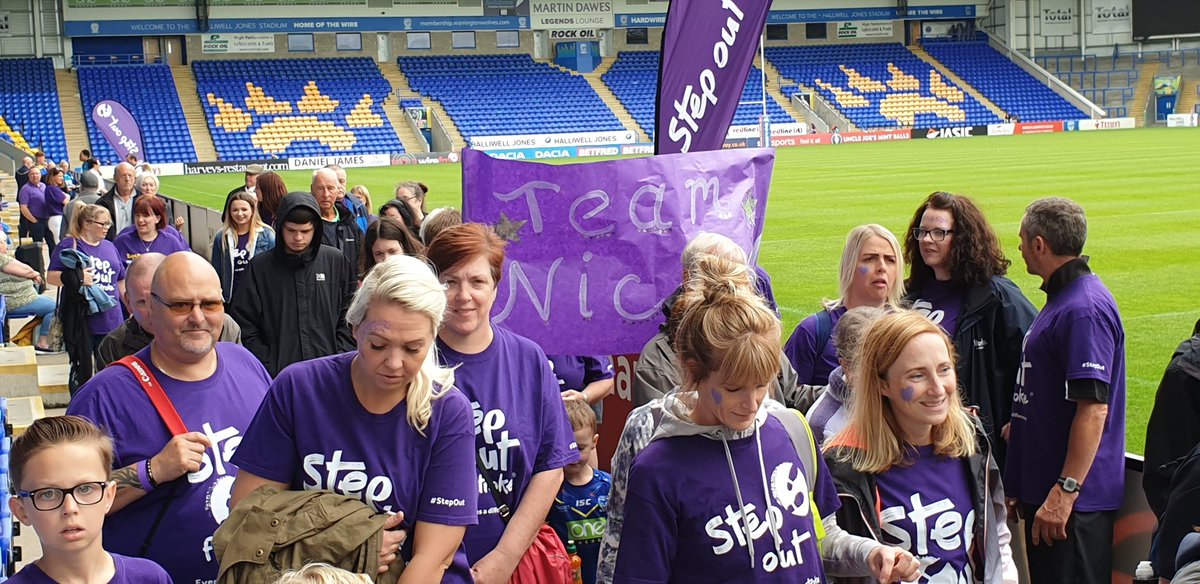 Tink0272's tweet photo. What a fabulous turnout for our #stepoutforstroke in #warrington a huge #thankyou to everyone who came to cheer, walk, wheel, dance, volunteer and @WarringtonRLFC @WarringtonMayor @FaisalRashidMP
@WHHNHS for their continued support. Thankfully the players brought the sunhine https://t.co/UTA11iZ2E2